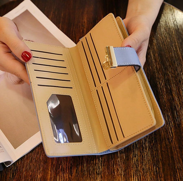 Organizer Damen Geldbörse mit eleganten goldenen Blättern. Praktisch & schick für jeden Anlass.
