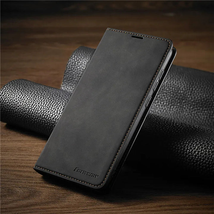 Offene iPhone Hülle zeigt integrierte Kartenfächer für Ausweise & Kreditkarten. Praktisches Wallet Case Design.