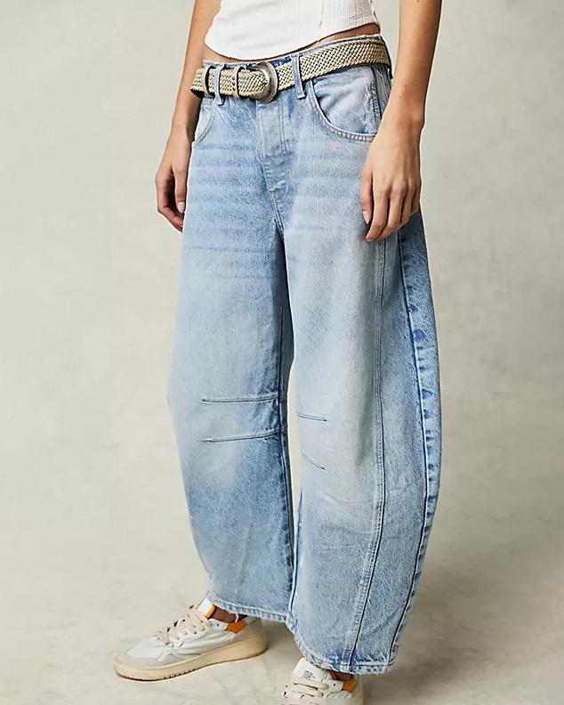 Trendige Damen Barrel-Jeans Maribel, knöchellang und locker geschnitten, perfekt für einen lässigen Alltagslook.