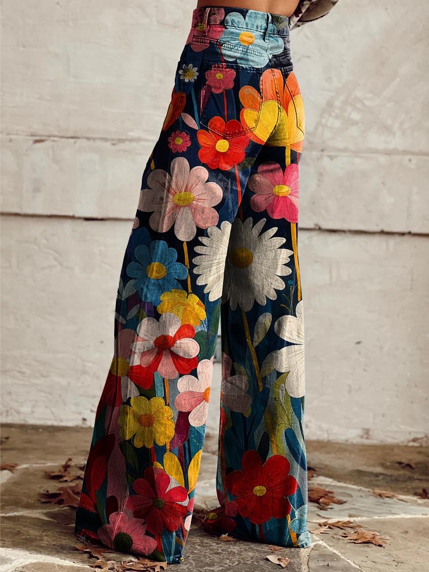 Komfortable Damen Baggy Jeans mit Blumenmuster im Vintage Stil; weites Bein für einen entspannten Look.