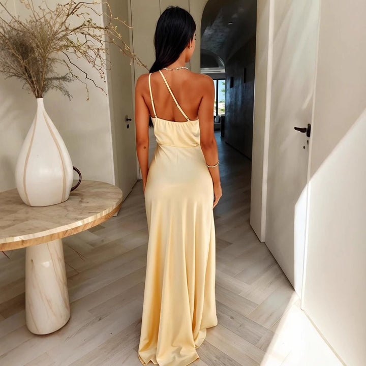 Bequemes Damen Freizeitkleid, fließender Stoff, perfekt für warme Tage und entspannte Anlässe.
