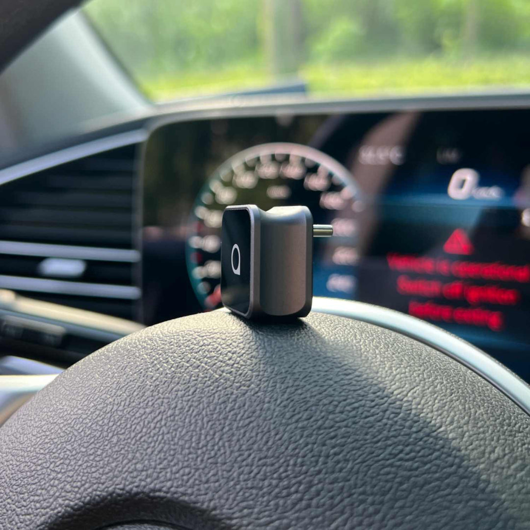 Intelligenter kabelloser Adapter für CarPlay & Android Auto; macht Ihr Auto smarter und vernetzter.
