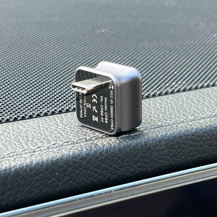 Einfach zu bedienender kabelloser Adapter für CarPlay & Android Auto; schnelle Einrichtung.