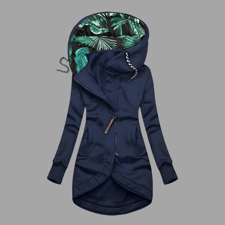 Robuste Damen Winter-Shelljacke in Grau, ideal für Kälteschutz und Outdoor-Abenteuer.