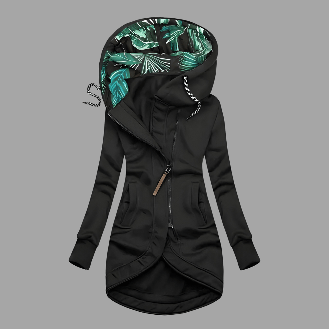Zuverlässige Damen Shelljacke für Outdoor-Aktivitäten, winddicht und warm, ideal für Wintertage.
