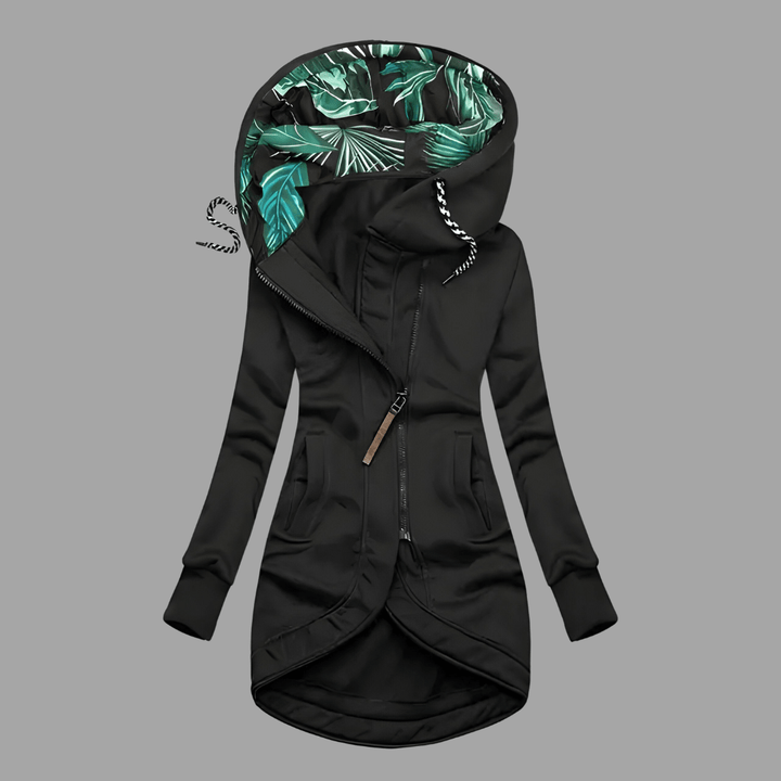 Zuverlässige Damen Shelljacke für Outdoor-Aktivitäten, winddicht und warm, ideal für Wintertage.