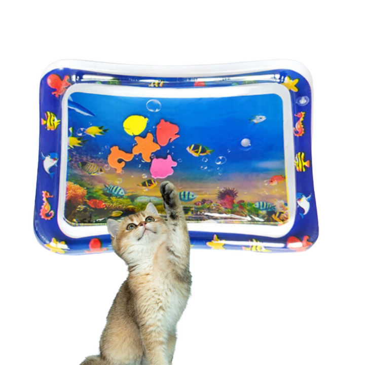 Interaktive Katzen Wasserspielmatte aus robustem PVC, bietet erfrischende Kühlung und Spielspaß für Haustiere im Sommer.