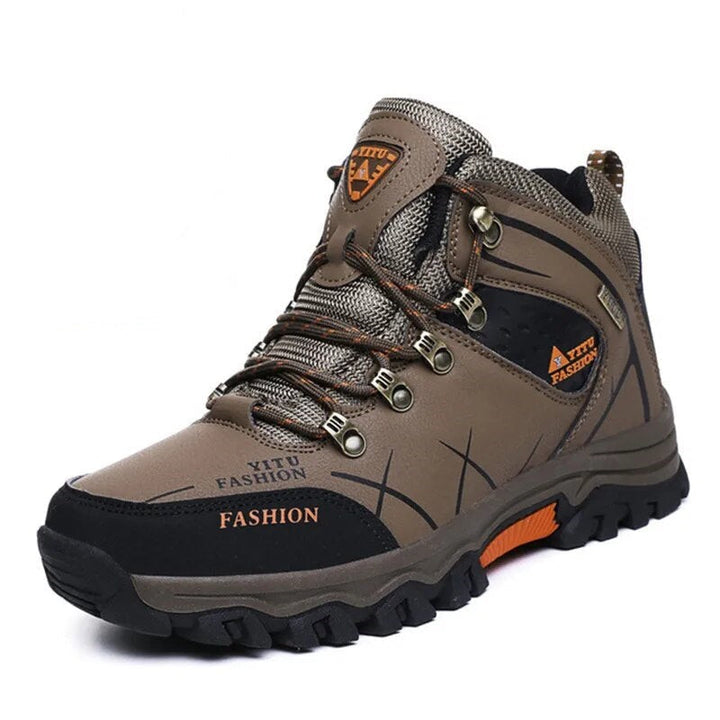 Profilansicht der wasserdichten Herren-Wanderstiefel mit ergonomischer Sohle. Perfekt für Outdoor & Komfort.
