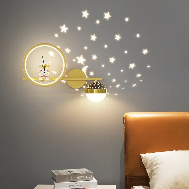 Elegante Wandleuchte Kinder Stern, modernes Design für jedes Kinderzimmer, dimmbar.