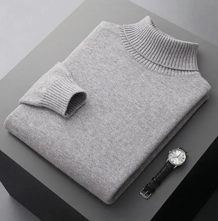Hochwertiger, weicher Herren Rollkragenpullover für maximalen Tragekomfort an kalten Tagen.