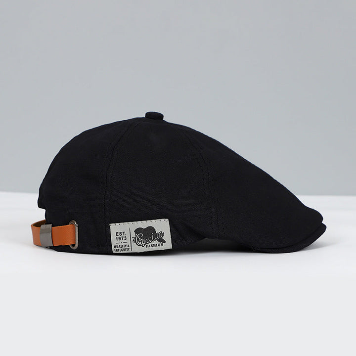 Klassische Herren Schiebermütze im eleganten Vintage Stil. Bequeme Flatcap, ideal als Kopfbedeckung für Freizeit & Alltag.