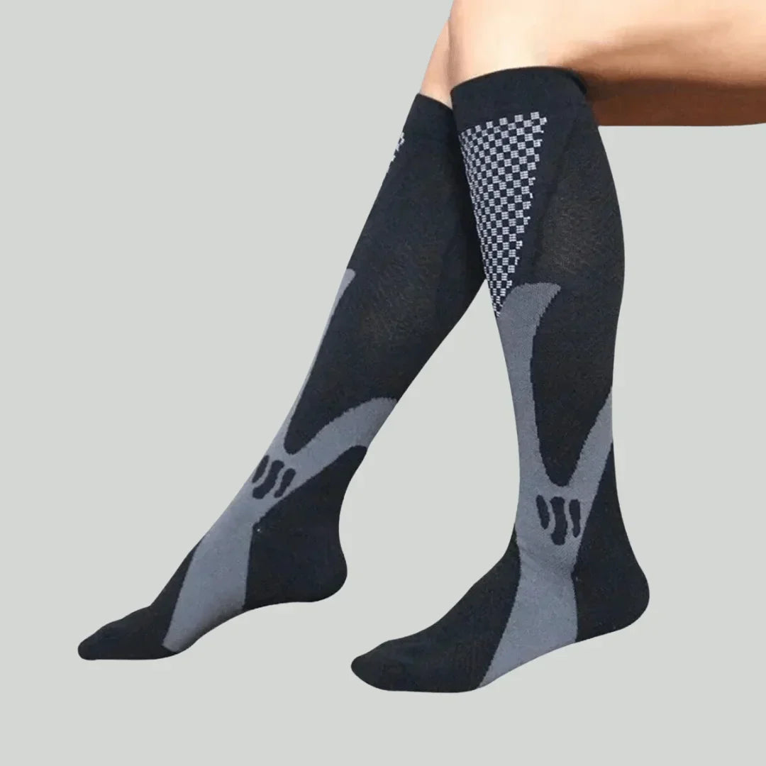 Unisex Kompressionssocken für aktive Beine, lindern Schwellungen und fördern die Blutzirkulation.