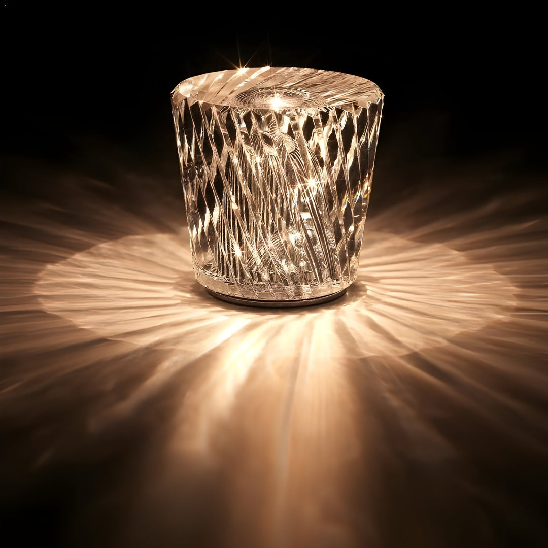 Luxuriöse kabellose Diamant-Kristalllampe, wiederaufladbar, für elegantes indirektes Licht zu Hause.