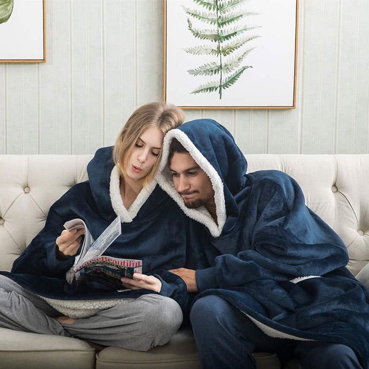 Flauschiger Decken Hoodie in Beige, extra groß für maximalen Komfort. Perfekte Freizeitkleidung.