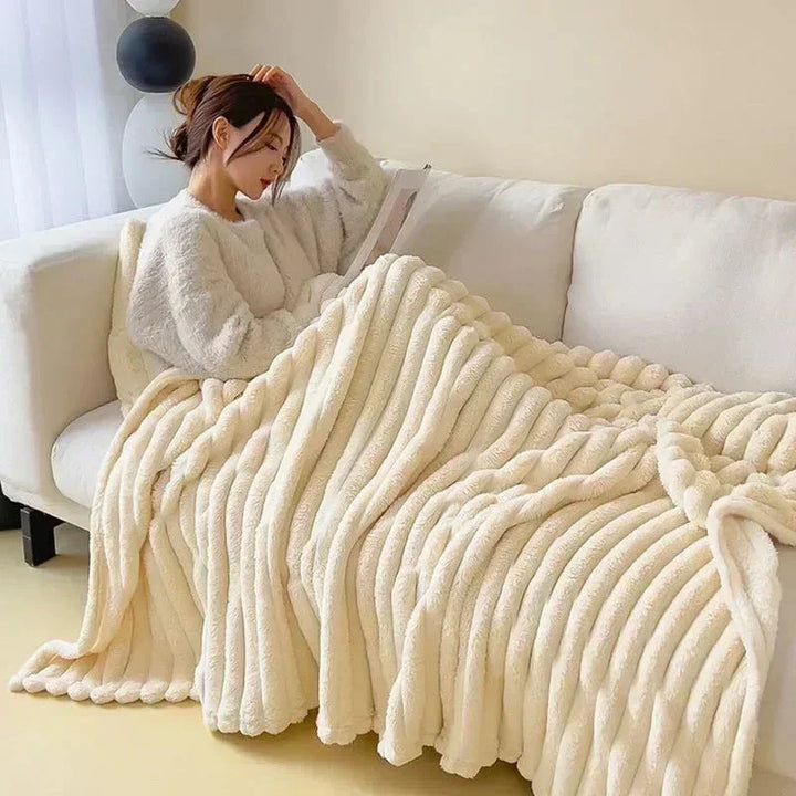 Superweiche Plüschdecke: Luxuriöser Komfort & Wärme für Zuhause. Ideal im Wohnzimmer oder Schlafzimmer.