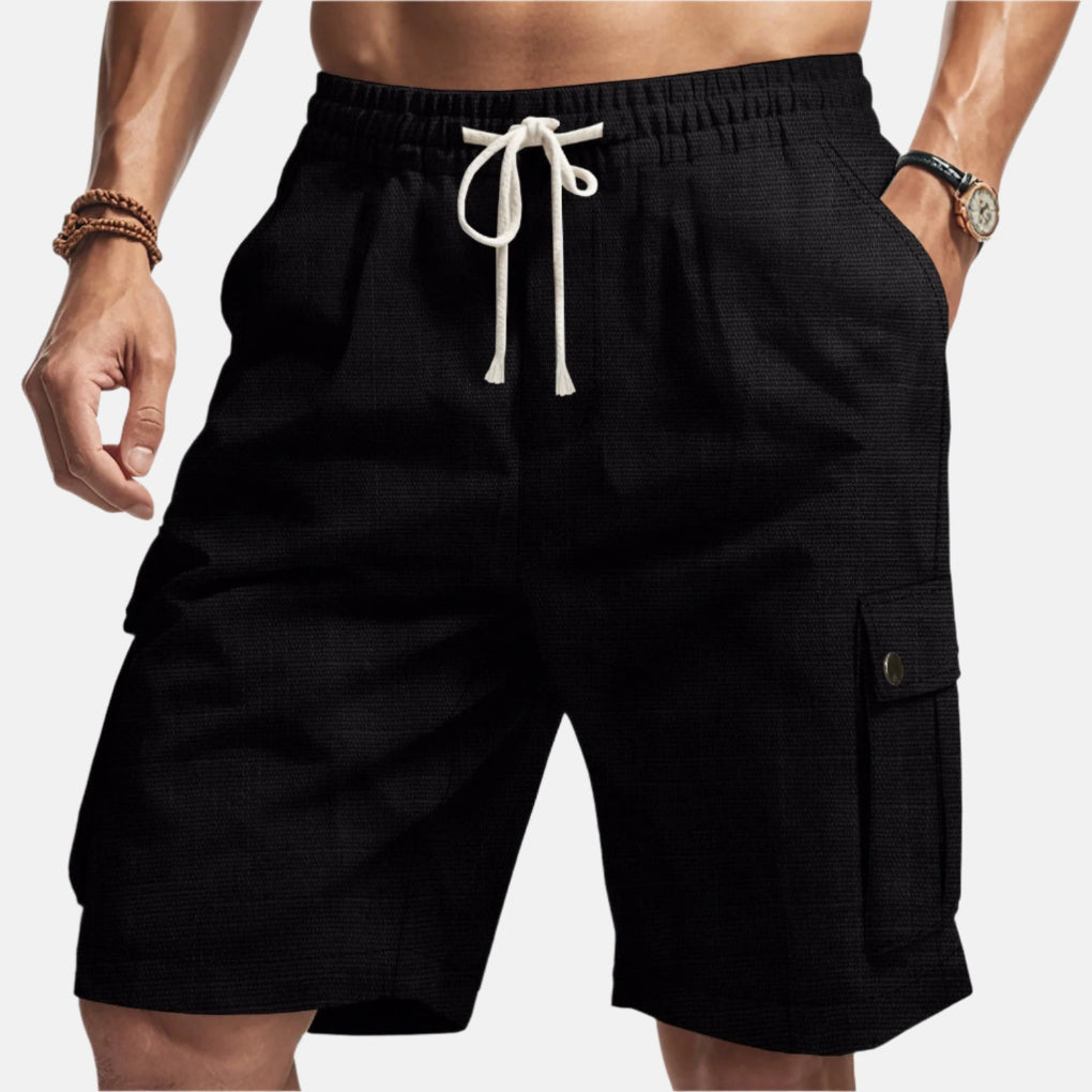 Herren Sommer Shorts mit lockerem Schnitt in Marineblau. Die ideale kurze Hose für höchsten Komfort bei Freizeitaktivitäten.