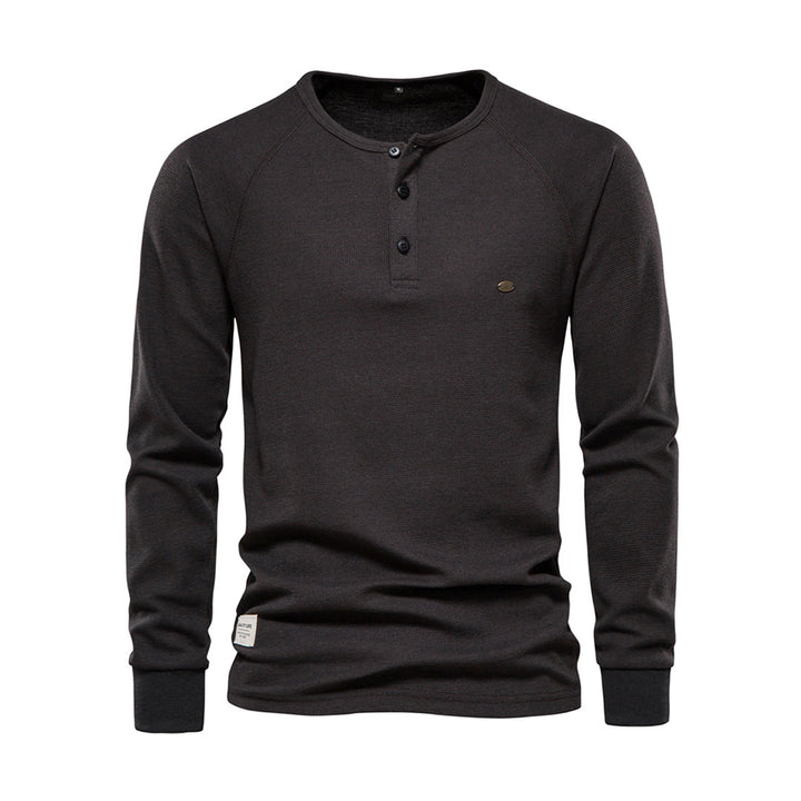 Eleganter Herrenpullover aus hochwertiger Strickware. Stilvolles Langarm-Oberteil für zeitlosen Komfort in der Freizeit.