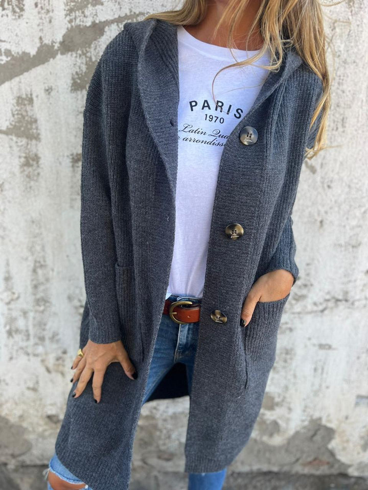 Eleganter Damen-Cardigan in neutraler Farbe, lang und bequem, perfekt für Freizeit & Büro im Herbst.