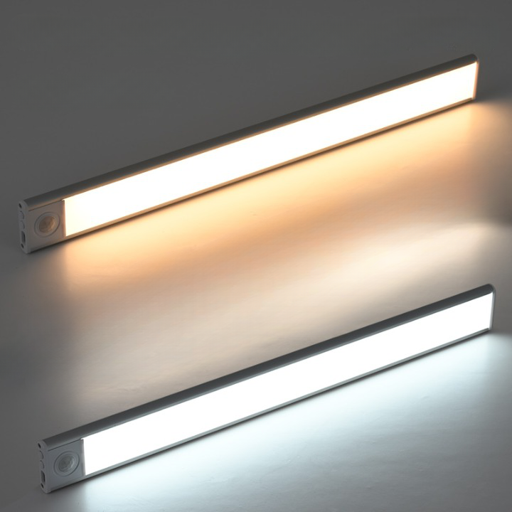 Flurlicht und Treppenlicht: LED Lichtleiste mit Bewegungsmelder, dimmbar & magnetisch.