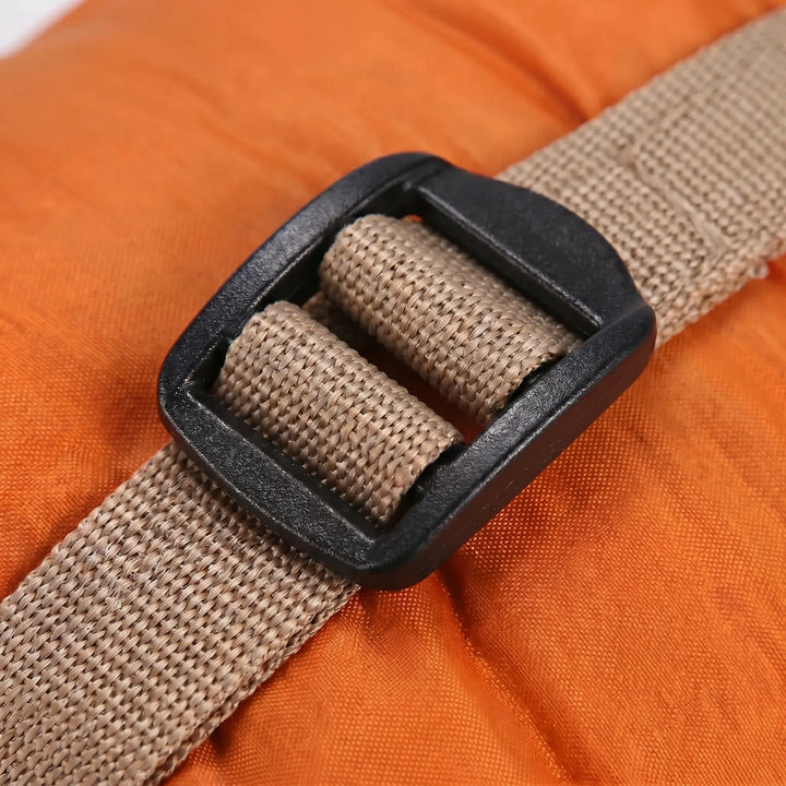 Komfortabler Deckenschlafsack für Erwachsene, vielseitig nutzbar beim Camping, Trekking oder Reisen.