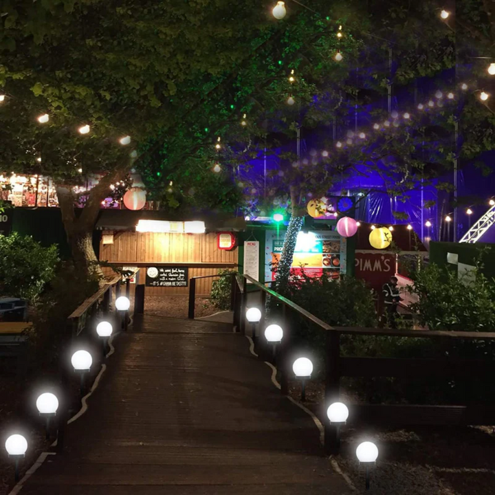 Hochwertige 3er-Solar-LED-Außenleuchten, wasserdicht. Ideale Beleuchtung für Garten & Terrasse.