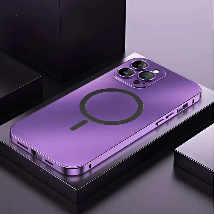 Hochwertige MagCase Metallhülle für iPhone mit MagSafe. Optimaler, schlanker Handy Schutz.