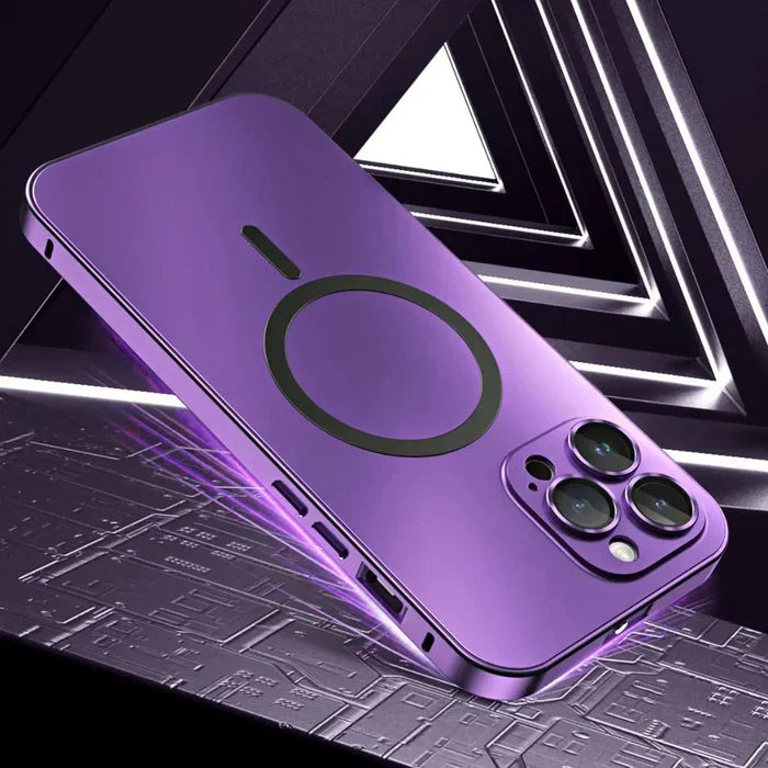MagCase Metall iPhone Hülle für MagSafe. Robuster, schlanker Schutz mit stilvollem Look.