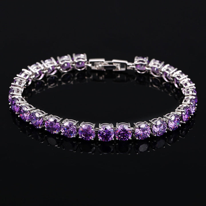 Luxuriöses Damen Tennisarmband mit glitzerndem Kristallherz und präzise geschliffenen Zirkonia.