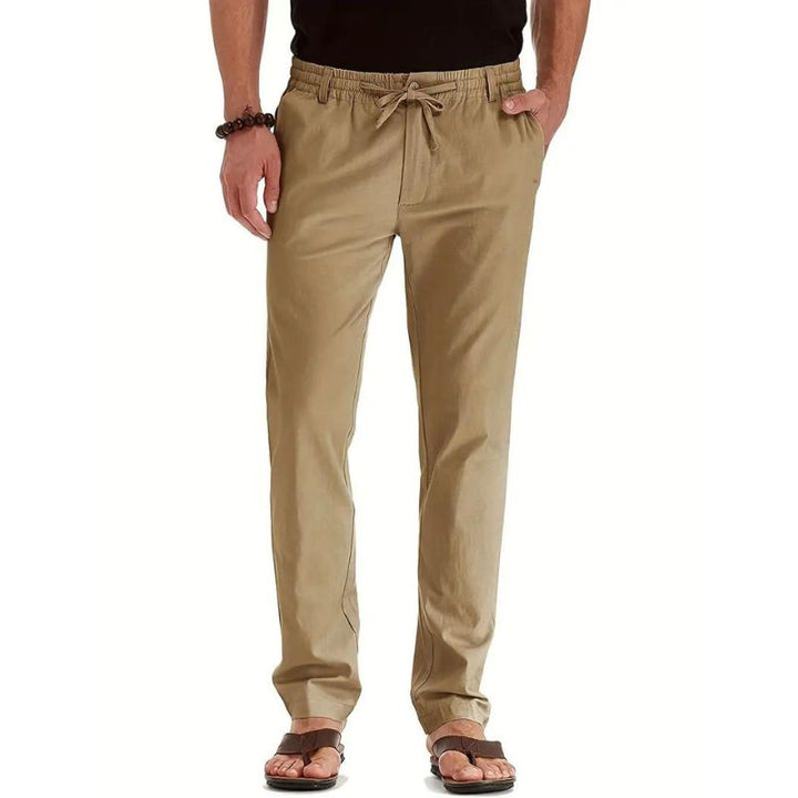 Stilvolle Herrenhose mit elastischem Bund & lockerem Schnitt für entspannte Sommerlooks. Perfekt für Freizeit.