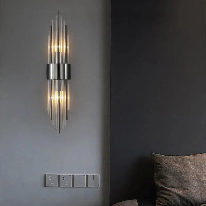 Elegante Kristall LED Wandlampe Luméra für Innenbeleuchtung, schafft luxuriöse Akzente im modernen Zuhause.