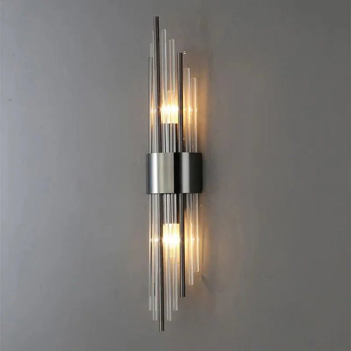 Kristall Wandlampe Luméra, moderne LED Leuchte mit elegantem Design, ideal für stilvolle Innenbeleuchtung.