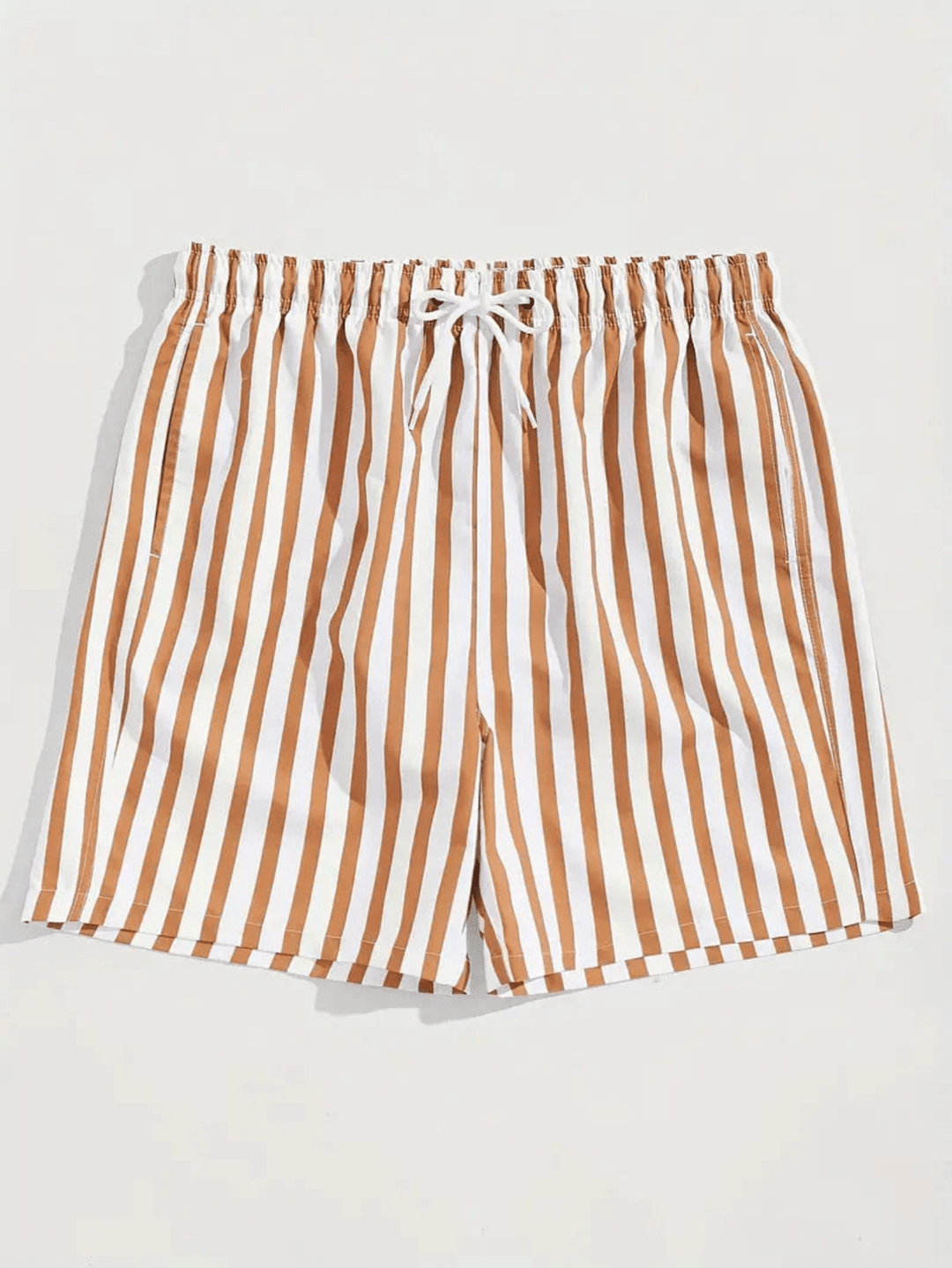 Leichte Herren Schwimmshorts aus schnelltrocknendem Material, ideal für heisse Sommertage am Meer.