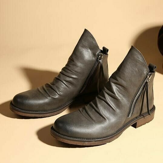 Komfortable Herren Schnürstiefel aus Leder, elegant, rutschfest und ideal für Business & Freizeit.