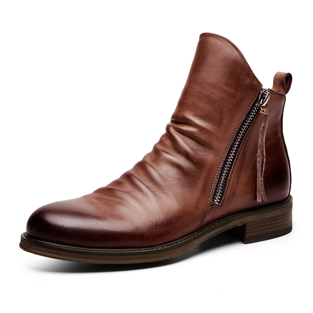 Eleganter Herren Lederstiefel mit Schnürung, bequem und rutschfester Sohle für Business Casual.