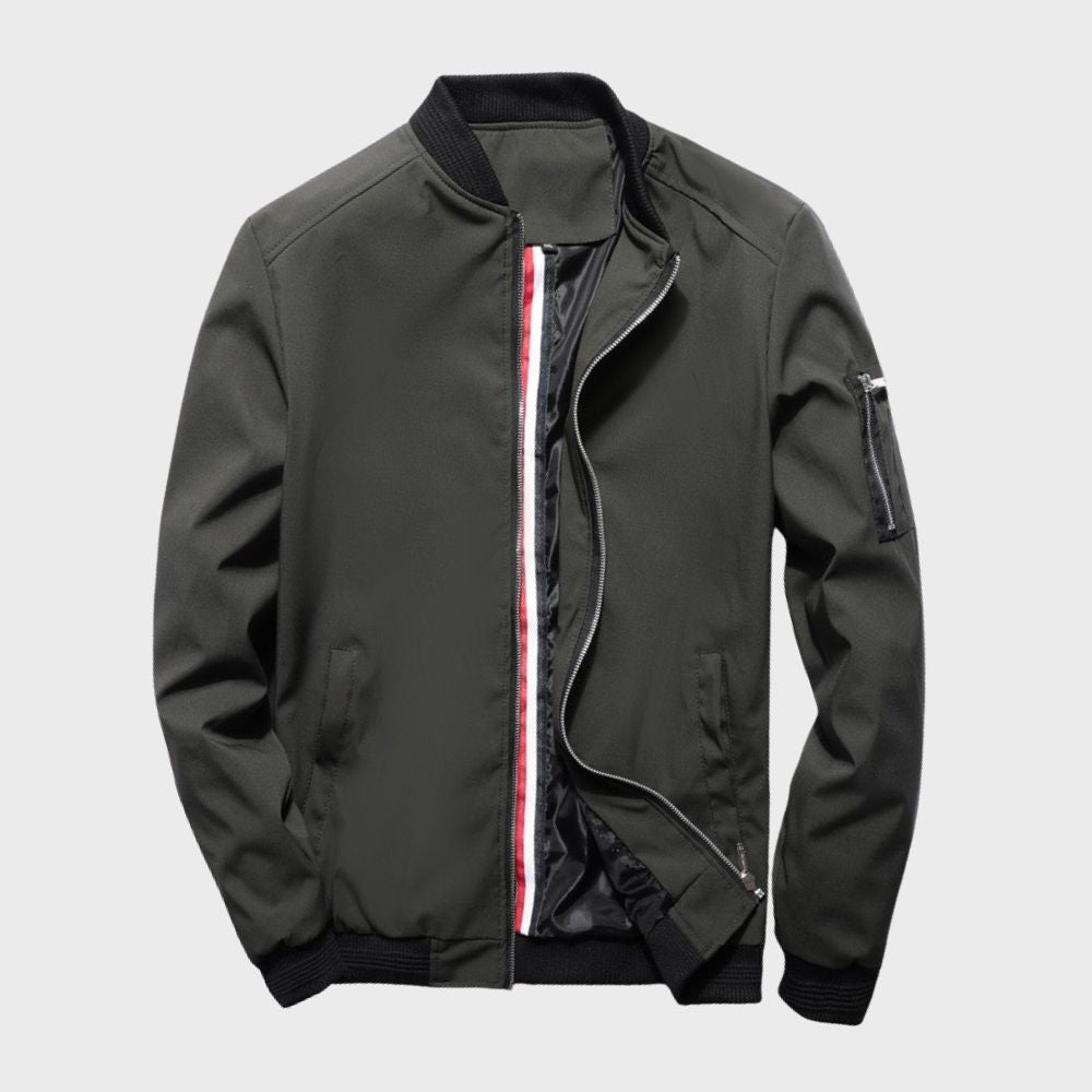 Stylische Herren Bomberjacke, ideal für moderne Herrenmode. Eine leichte und sportliche Übergangsjacke.