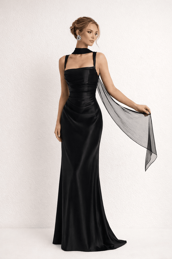 Bequemes ärmelloses Maxikleid für Damen. Bodenlanges Sommerkleid im Slim Fit mit Rundhalsausschnitt, ideal für Freizeit.