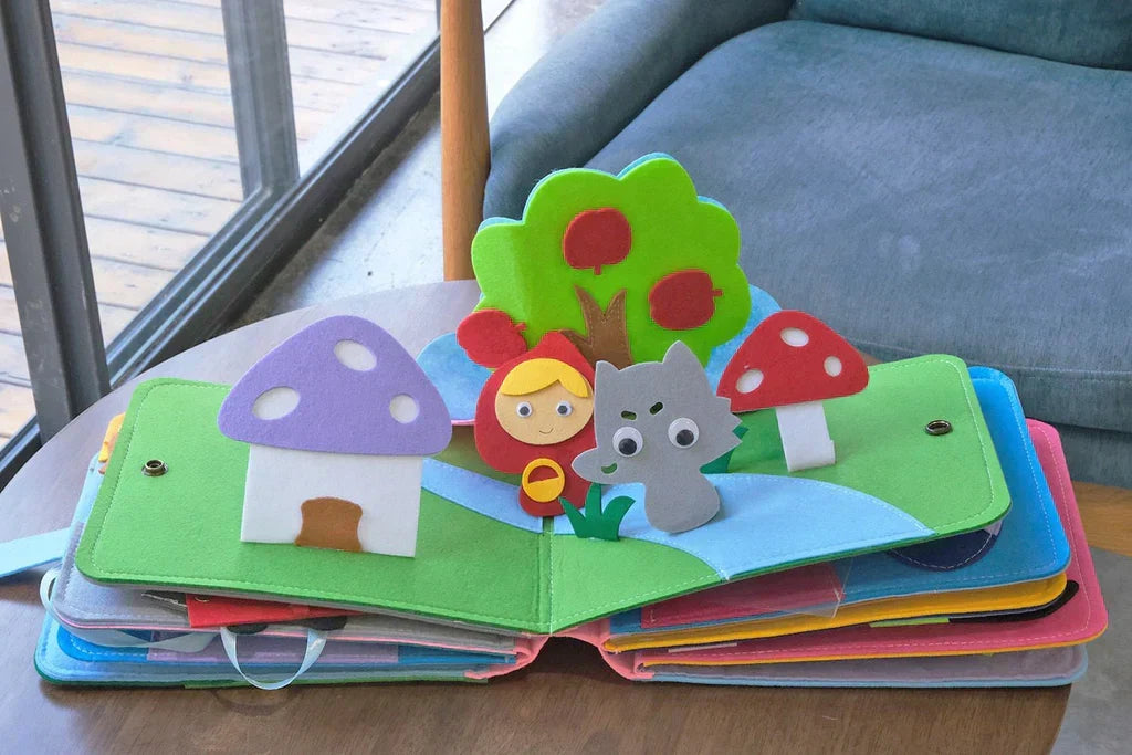 Montessori-Filzgeschichtenbuch zur frühen Förderung. Interaktives Kinderbuch für Kreativität & Feinmotorik.