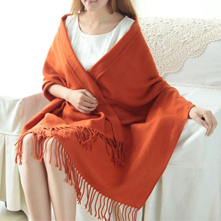 Eleganter und gemütlicher Damen Winterschal, hält Sie warm und ist ein perfektes Geschenk.