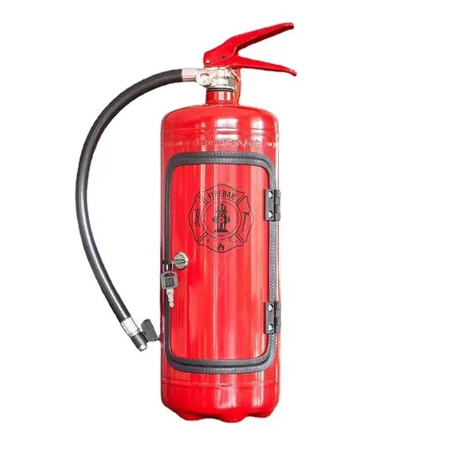 Origineller Feuerlöscher-Flaschenhalter als Blickfang. Perfektes Barzubehör & coole Wohndekoration.