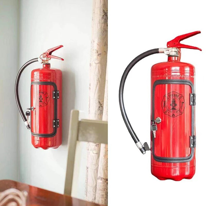 Dekorativer Flaschenhalter im Feuerlöscher-Look für Whisky, Wein & Champagner. Originelle Getränkeaufbewahrung.