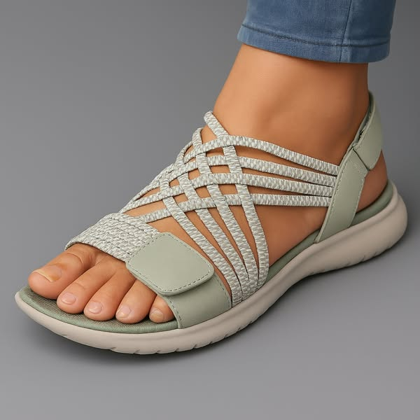 Leichte Damen Sandalen Greta mit verstellbaren Riemen & rutschfester Sohle; ideal für Strand & Spaziergang.