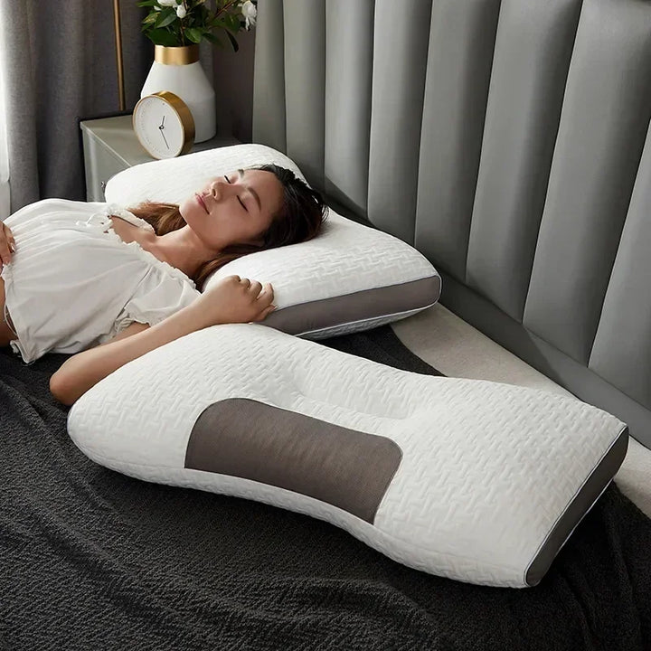 Komfortables orthopädisches Kopfkissen mit Massage für Nacken und Schultern, ideal für Rücken- & Seitenlage.
