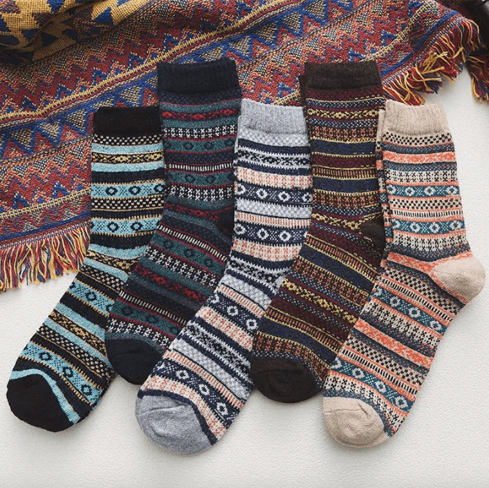 Warme, gemusterte Unisex Skandinavien Socken, 5er-Pack. Perfekt für Wintermode und Alltag.