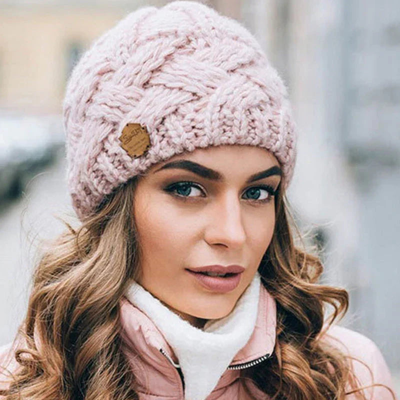Damen Beanie Strickmütze hält Kopf warm & schützt vor Kälte; gemütliche Wintermütze & modisches Accessoire.