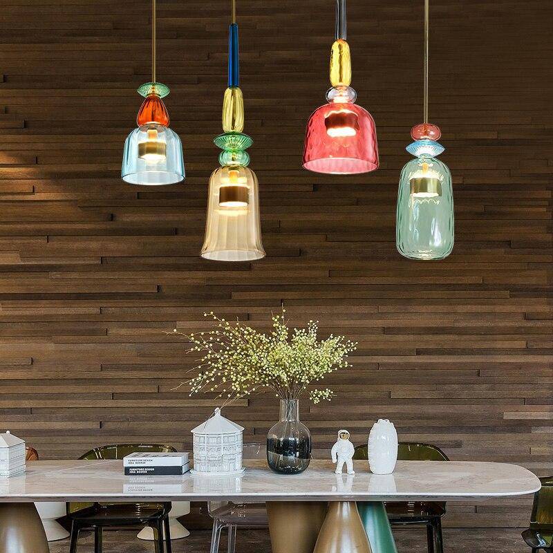 Design Hängeleuchte, bunt, modern, LED, schafft ein wohnliches Ambiente im Wohnbereich.