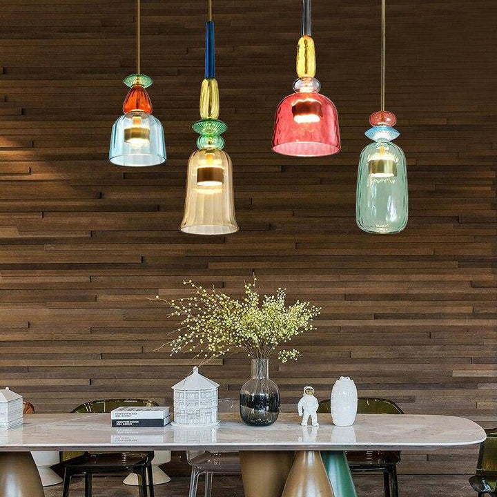 Design Hängeleuchte, bunt, modern, LED, schafft ein wohnliches Ambiente im Wohnbereich.