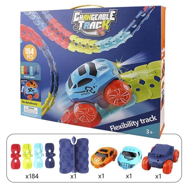 Spielendes Kind mit magnetischer Autorennbahn; leuchtende Strecke und kreativer Aufbau.