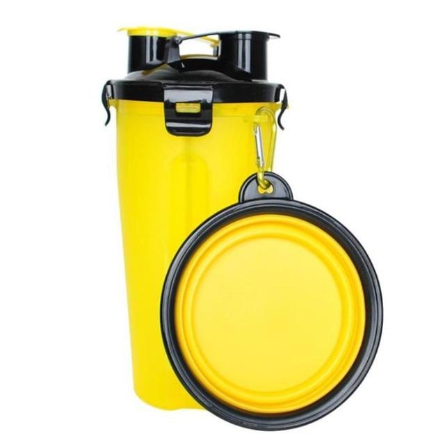 Blauer 2-in-1 Reisebecher PawBuddy™ für Hunde mit integriertem Futter- und Wasserspender, perfekt für Gassi & Reisen.