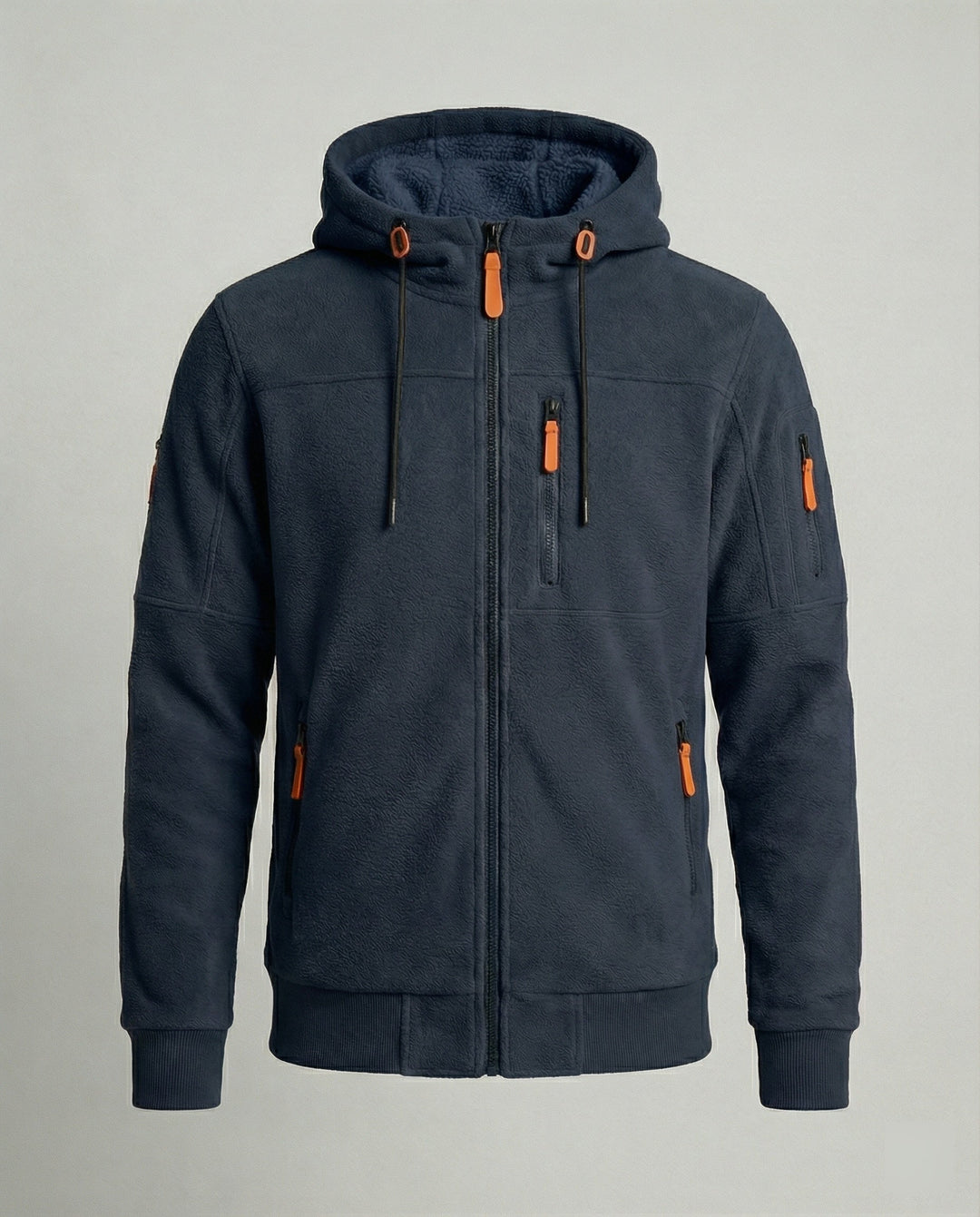 Vielseitige Herren Kapuzenjacke mit Reißverschluss. SlimFit Design, komfortabel und stilvoll für die Freizeit.