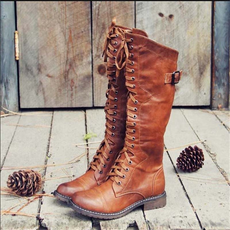 Elegante braune Lena Damen Schnürstiefel im Reitstil mit profilsohle, bequem und klassisch für Herbst & Winter.